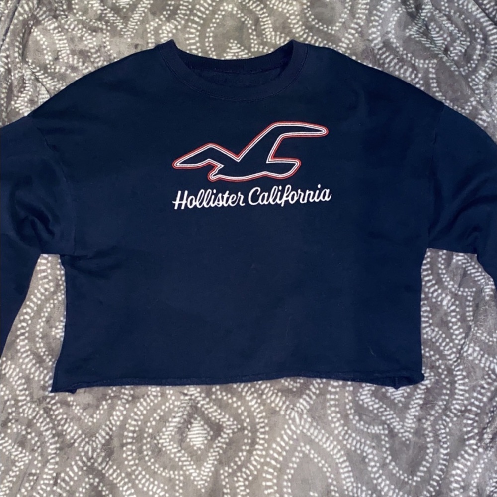 Dark blue soft cropped Hollister longsleeve